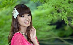 被几个男的一起添好舒服